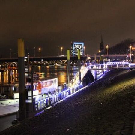 Impression - Montage von Weihnachtsbeleuchtungen